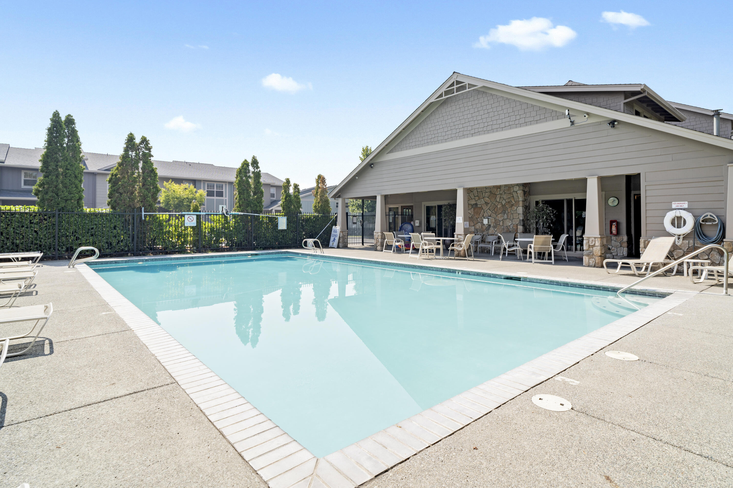 Alderwood Townhomes - Residential