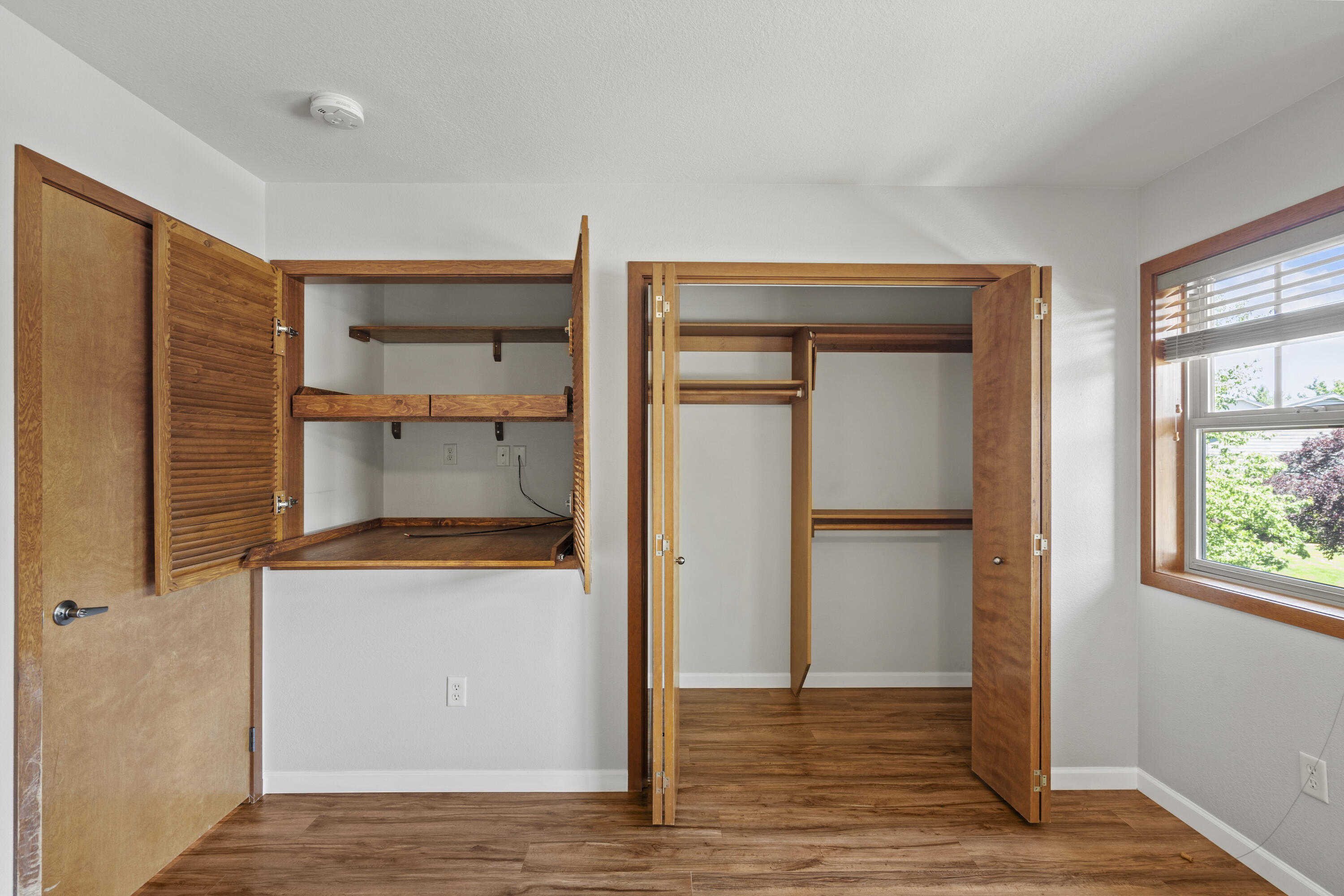 Alderwood Townhomes - Residential