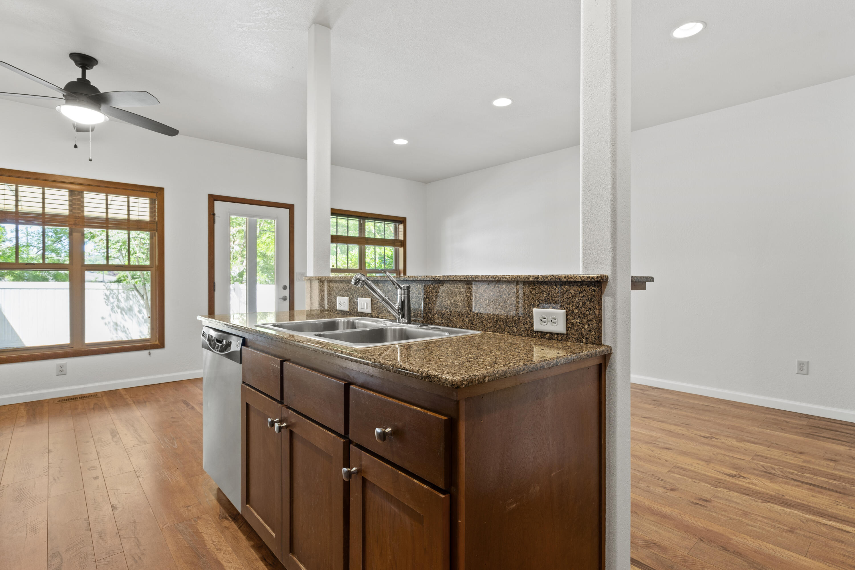 Alderwood Townhomes - Residential