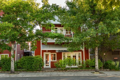 616 NW Arizona Avenue Bend OR 97703