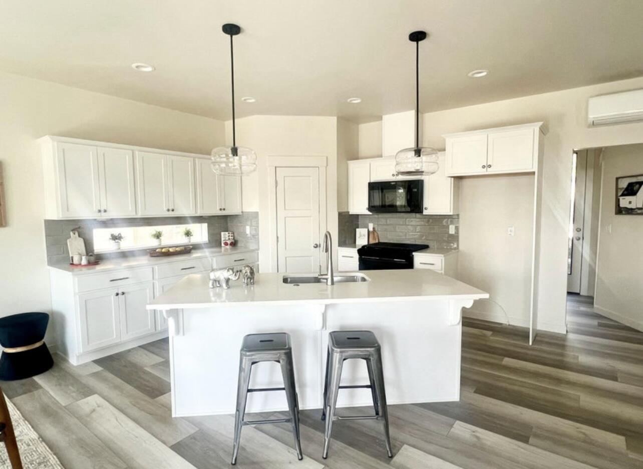 West Hills - Residential