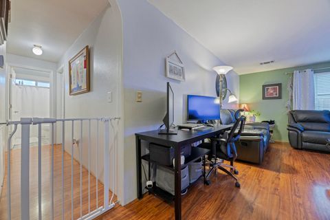 Tiny photo for 2690 Cummings Lane, Medford, OR 97501 (MLS # 220212592)