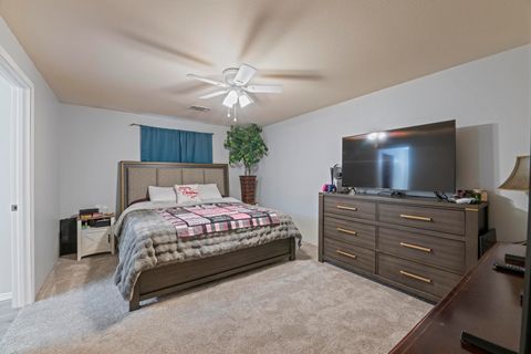 Tiny photo for 2690 Cummings Lane, Medford, OR 97501 (MLS # 220212592)