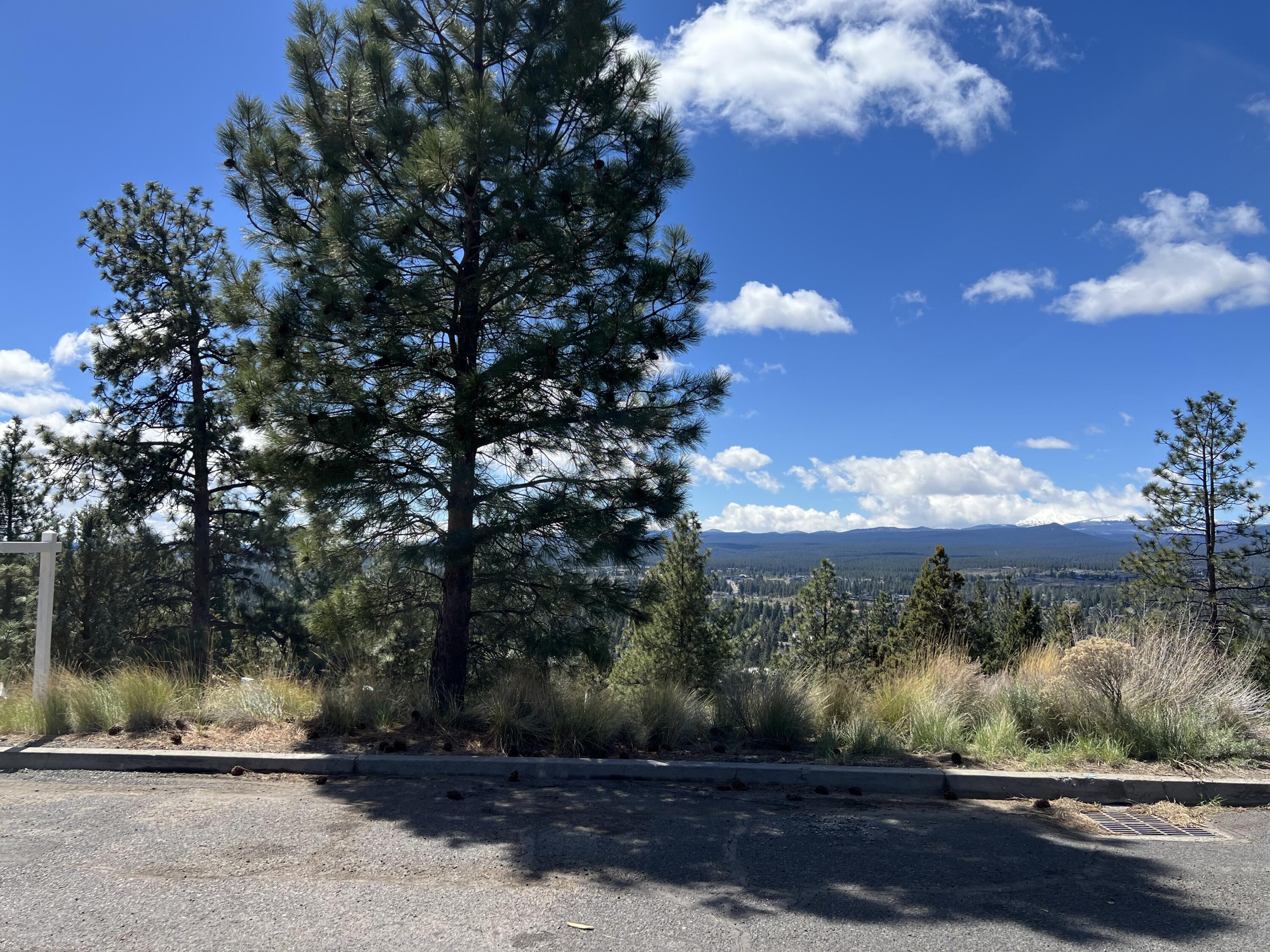 1945 NW Sun Ray Court