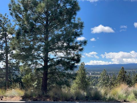 1945 NW Sun Ray Court Bend OR 97703