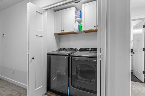 Tiny photo for 303 Everett Way, Talent, OR 97540 (MLS # 220215063)