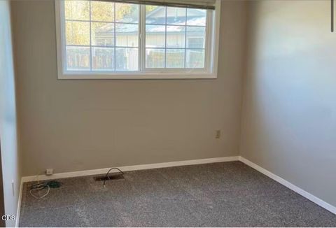 Tiny photo for 4407 N Meadows Court N, Klamath Falls, OR 97603 (MLS # 220223478)