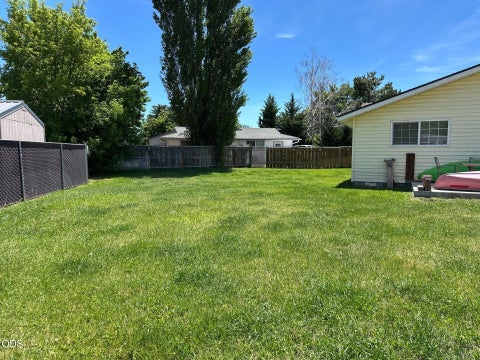 Tiny photo for 4407 N Meadows Court N, Klamath Falls, OR 97603 (MLS # 220223478)