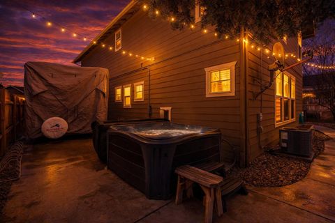 Tiny photo for 1394 NE Ochoco Avenue, Prineville, OR 97754 (MLS # 220215876)