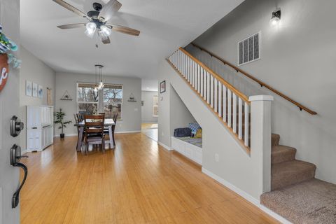 Tiny photo for 1394 NE Ochoco Avenue, Prineville, OR 97754 (MLS # 220215876)