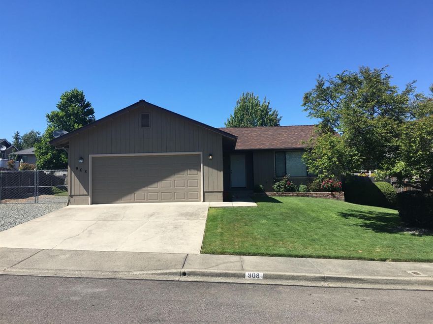 Sale listed in MLS for informational purposes only.