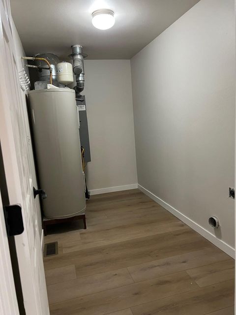 Tiny photo for 537 SE Ponderosa Drive, Madras, OR 97741 (MLS # 220212951)