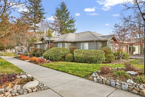 Photo of 460 Clay Street, Ashland, OR 97520 (MLS # 220212685)