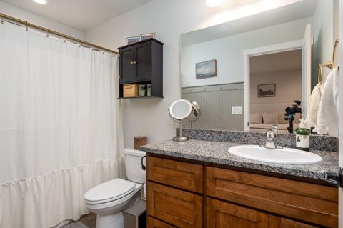 Tiny photo for 1153 Annalise Street, Central Point, OR 97502 (MLS # 220216874)