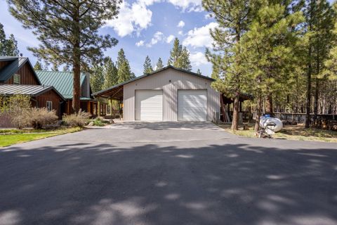Tiny photo for 15007 Ponderosa Loop, La Pine, OR 97739 (MLS # 220216343)