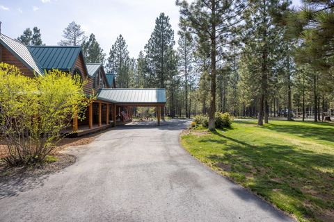 Tiny photo for 15007 Ponderosa Loop, La Pine, OR 97739 (MLS # 220216343)