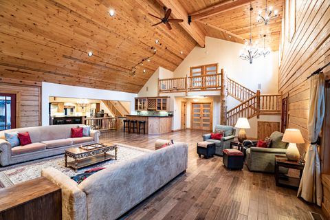 Tiny photo for 15007 Ponderosa Loop, La Pine, OR 97739 (MLS # 220216343)