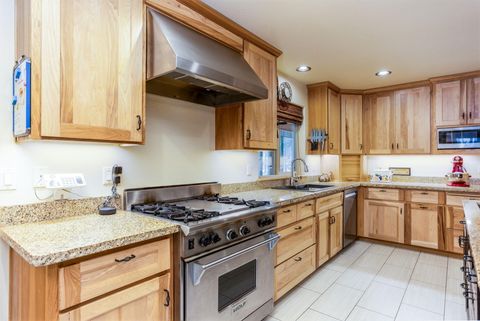 Tiny photo for 15007 Ponderosa Loop, La Pine, OR 97739 (MLS # 220216343)