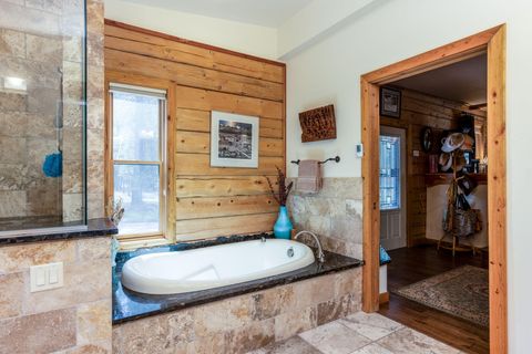 Tiny photo for 15007 Ponderosa Loop, La Pine, OR 97739 (MLS # 220216343)