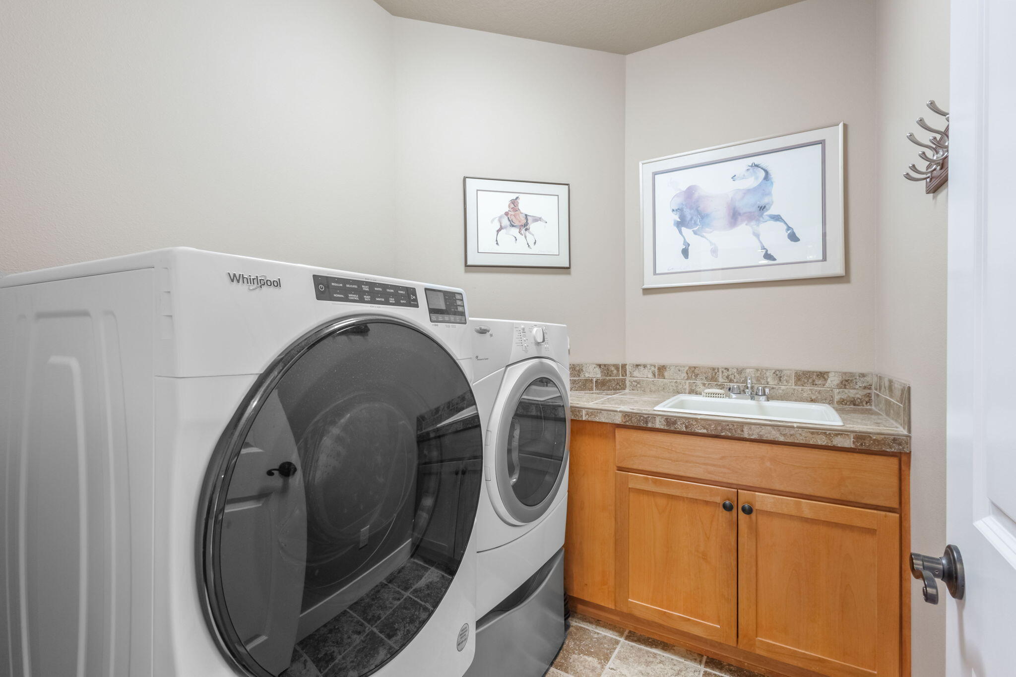 Kian Canyon - Residential