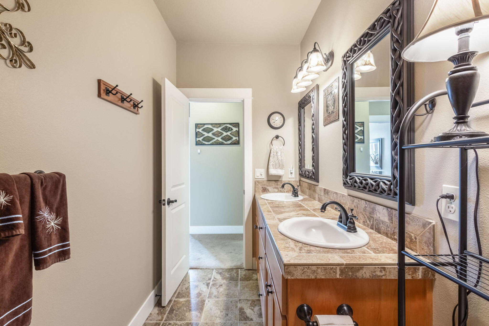 Kian Canyon - Residential