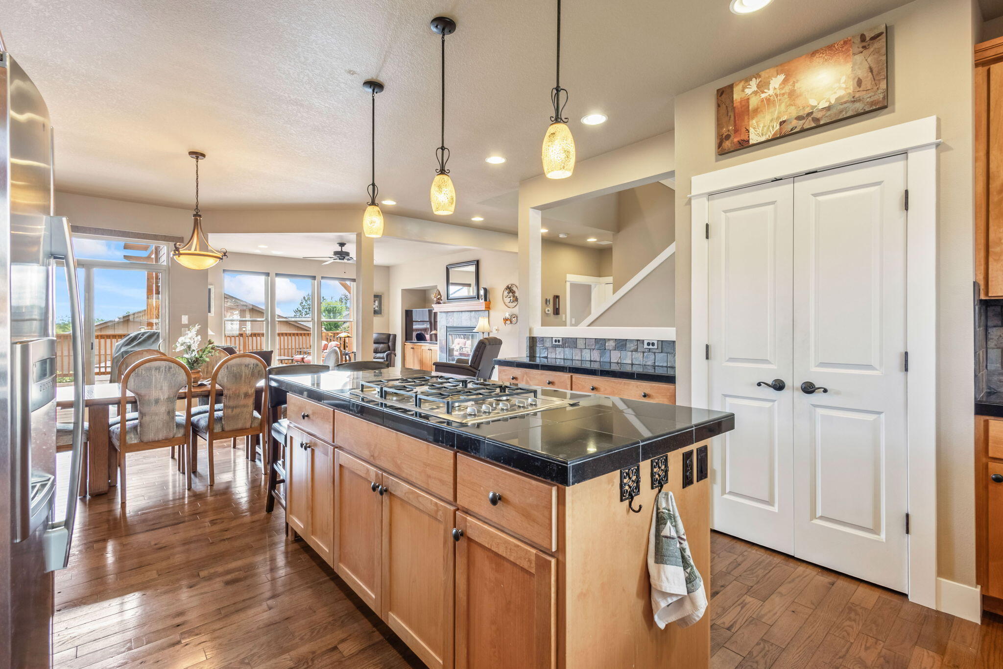 Kian Canyon - Residential