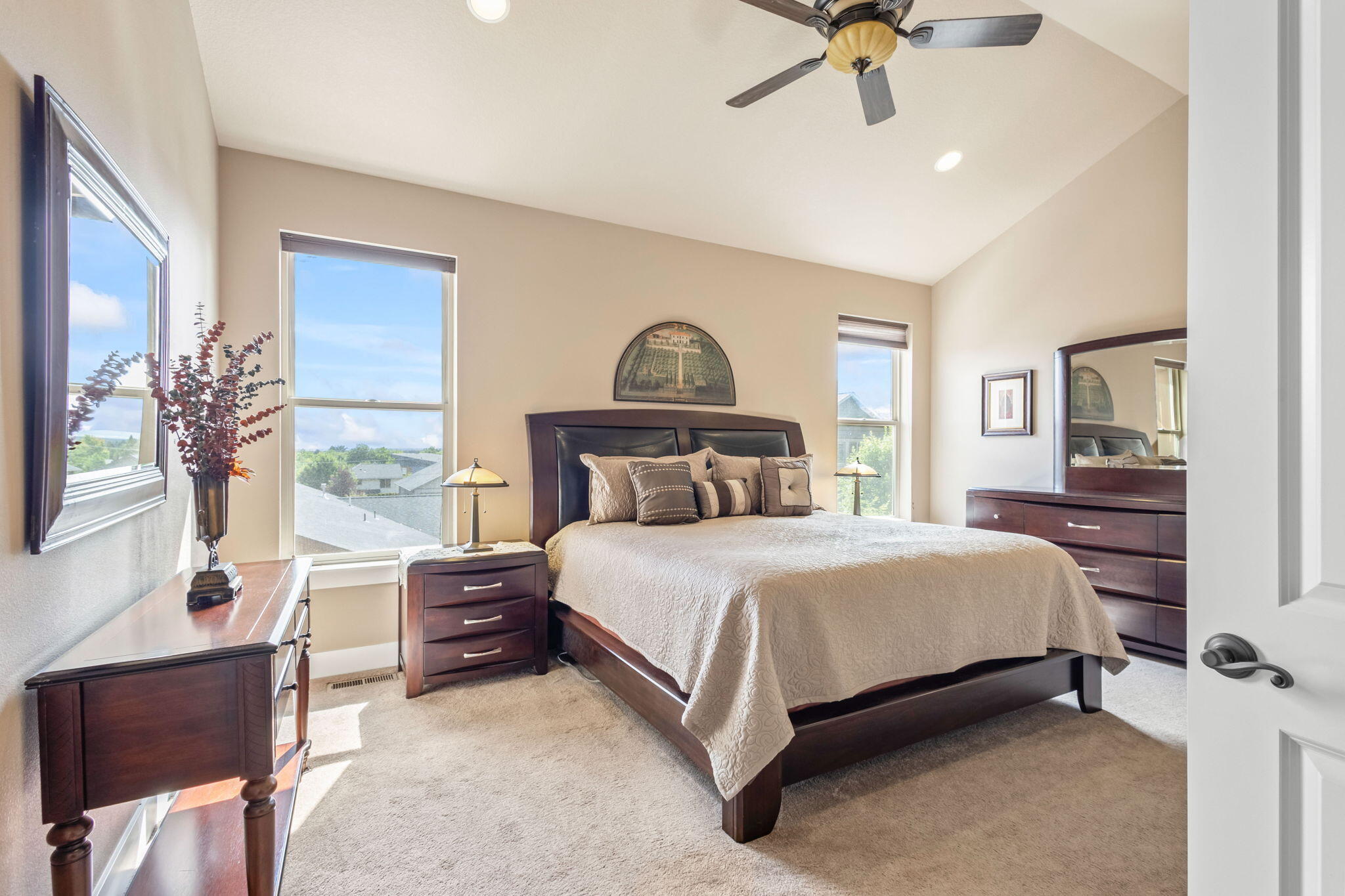 Kian Canyon - Residential