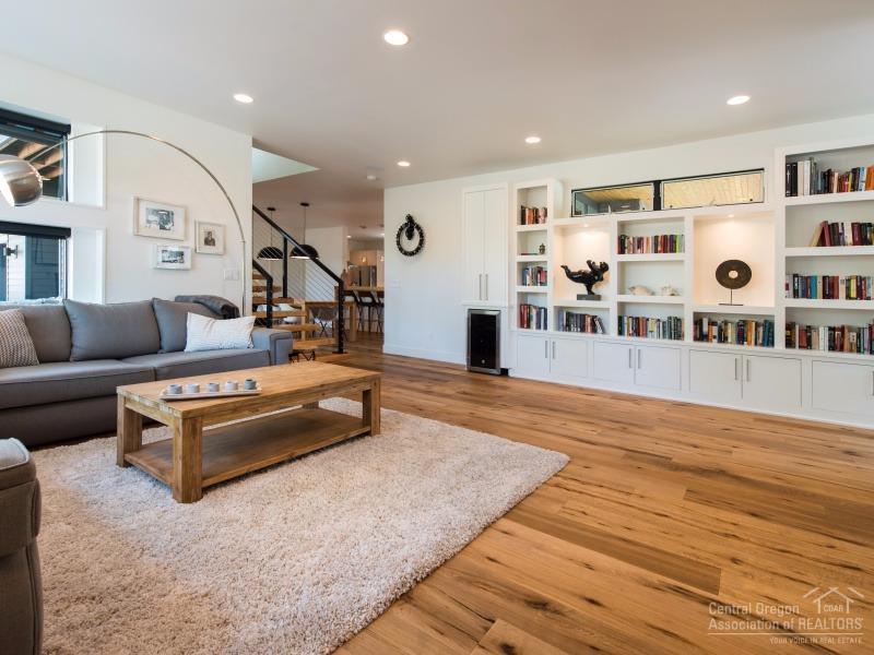 Skyliner Summit - Residential