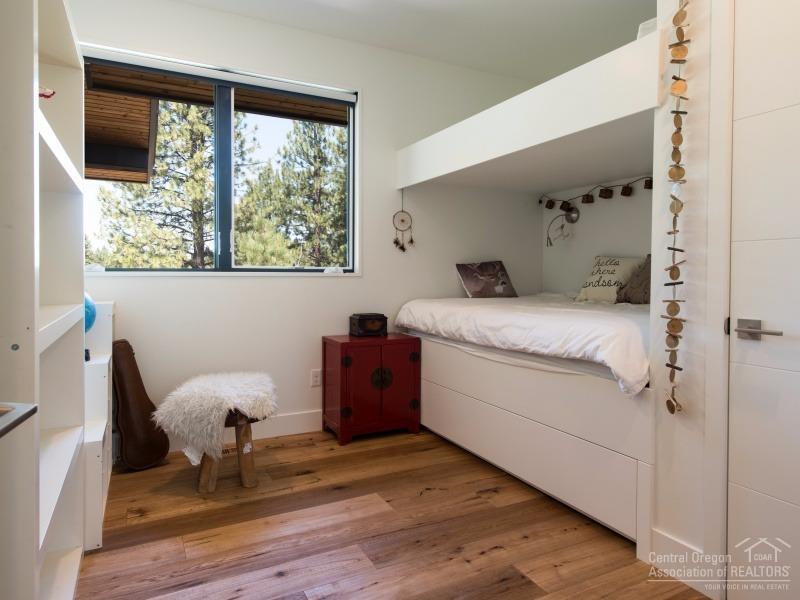 Skyliner Summit - Residential