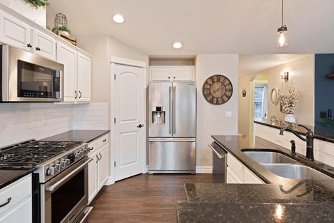 Tiny photo for 20017 Voltera Place, Bend, OR 97702 (MLS # 220214304)