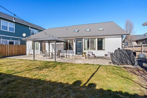 Tiny photo for 20017 Voltera Place, Bend, OR 97702 (MLS # 220214304)