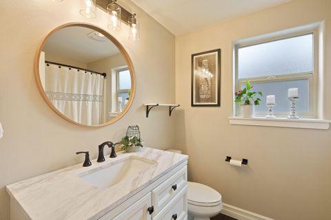 Tiny photo for 20017 Voltera Place, Bend, OR 97702 (MLS # 220214304)