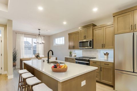 Tiny photo for 20894 SE Denver Drive, Bend, OR 97702 (MLS # 220215413)