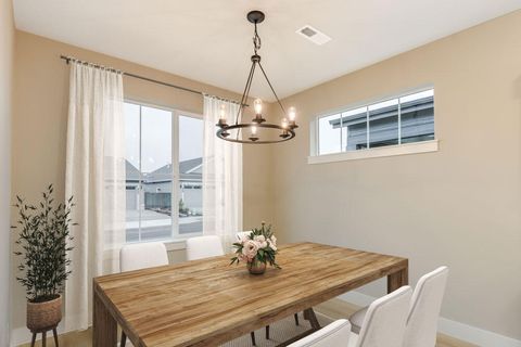 Tiny photo for 20894 SE Denver Drive, Bend, OR 97702 (MLS # 220215413)