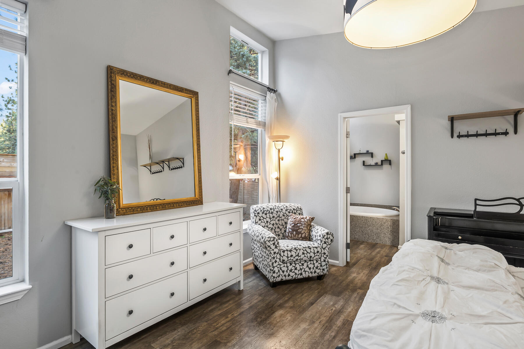 Romaine Village - Residential