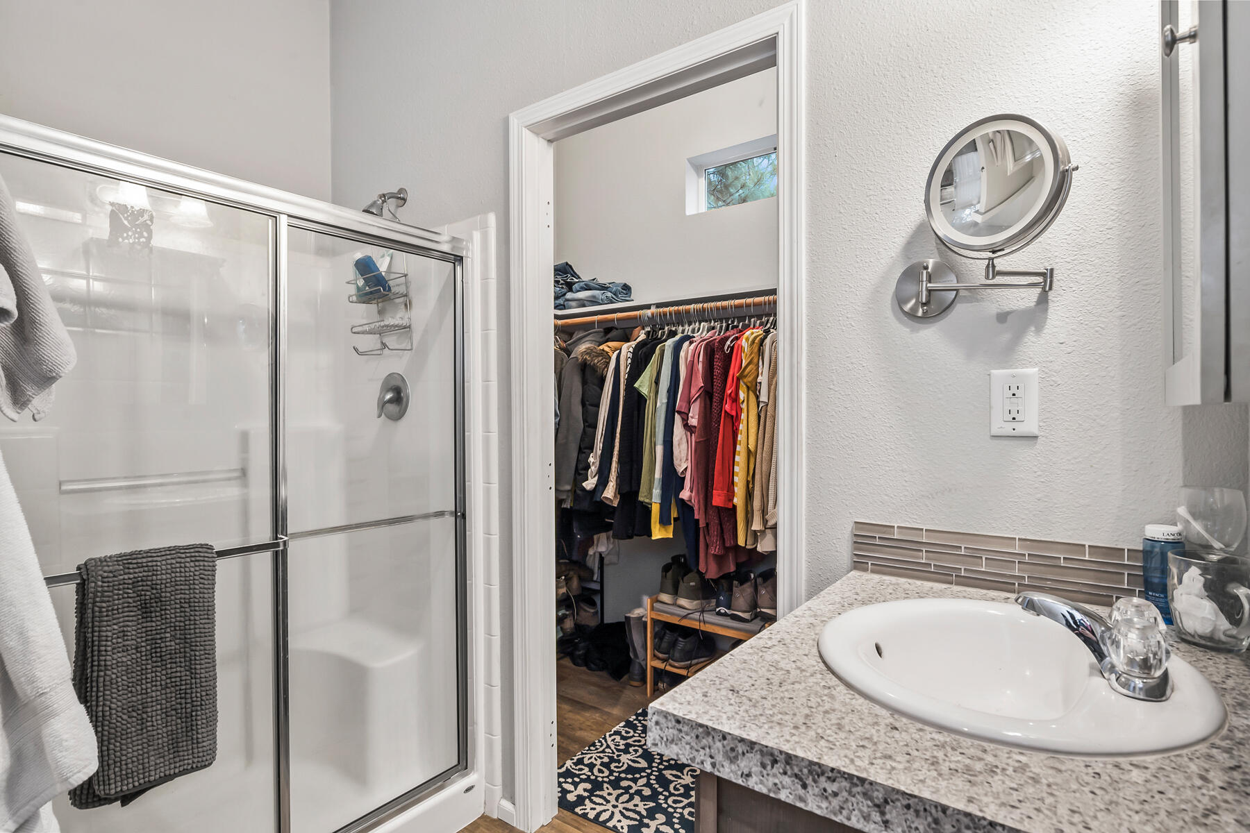 Romaine Village - Residential