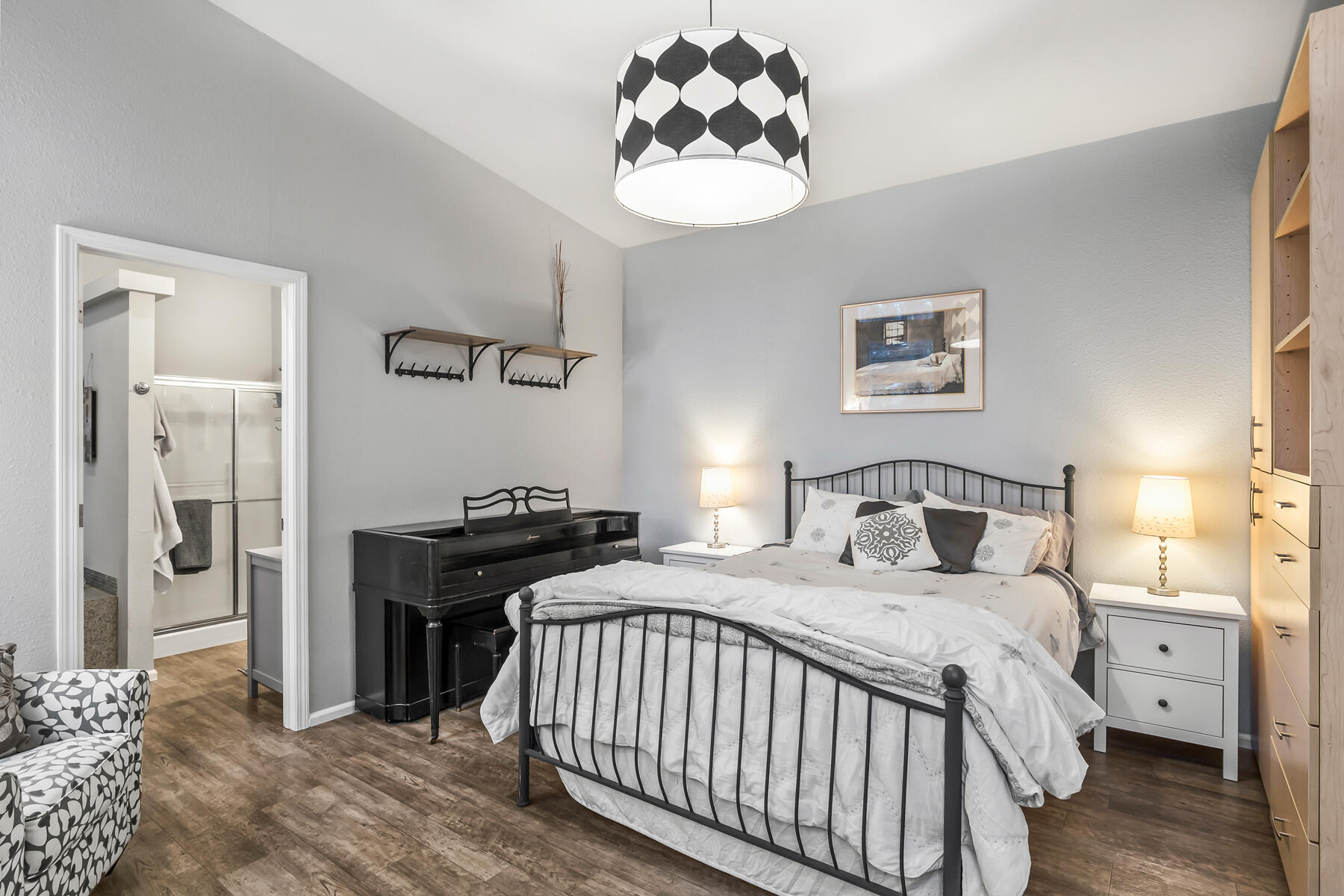 Romaine Village - Residential