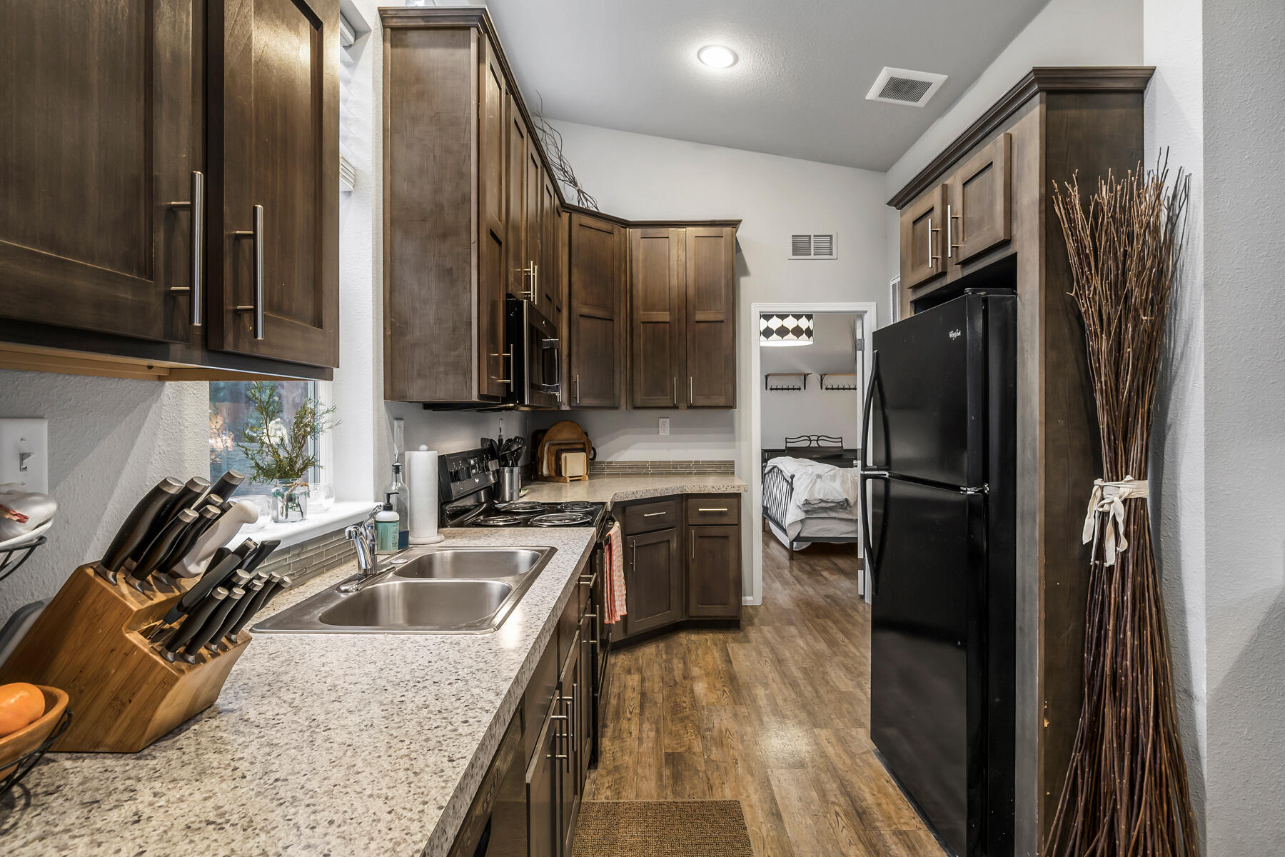 Romaine Village - Residential