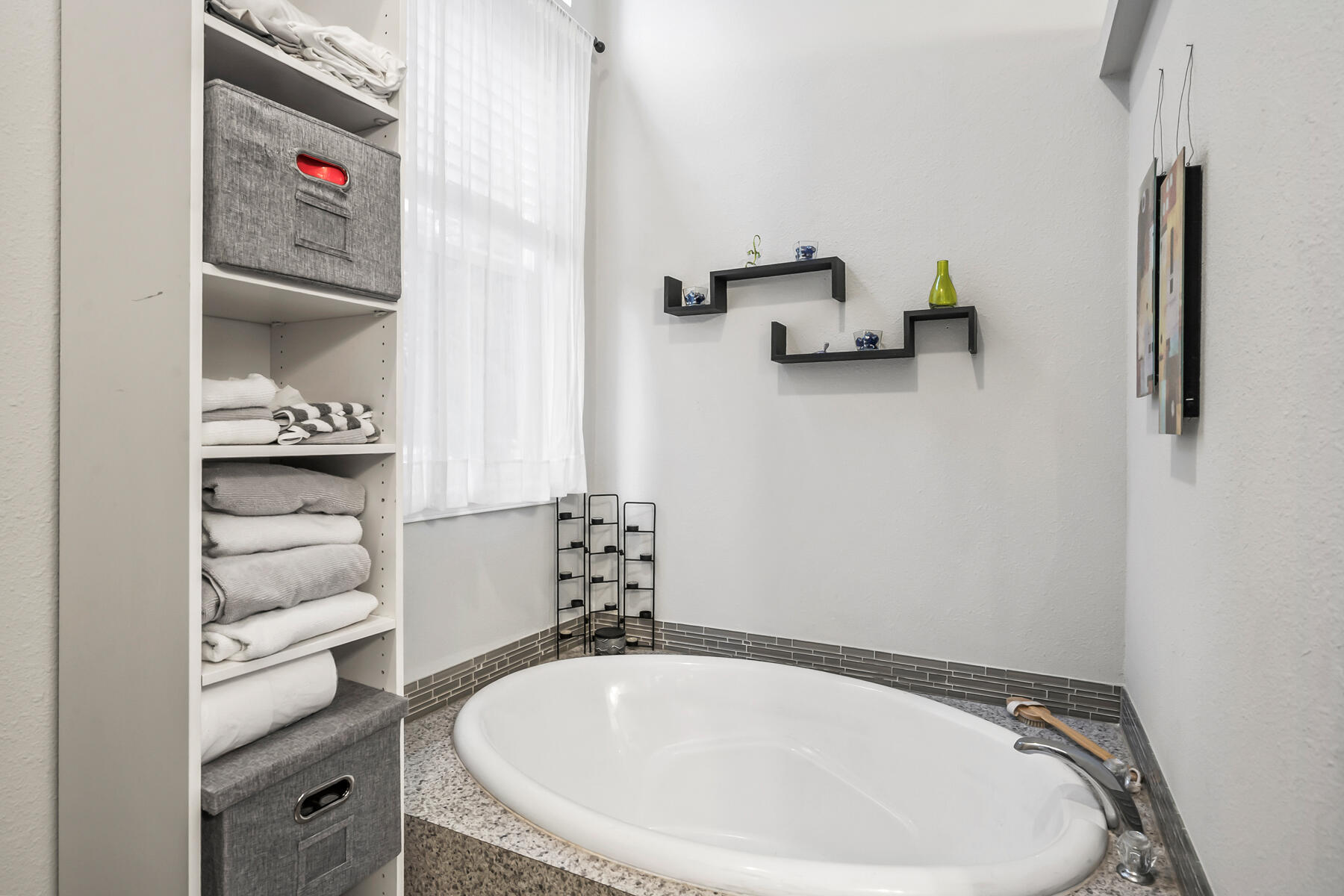 Romaine Village - Residential