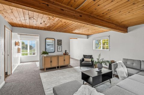 Tiny photo for 348 Ridgewood Drive, Jacksonville, OR 97530 (MLS # 220211186)