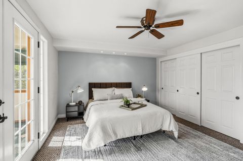 Tiny photo for 348 Ridgewood Drive, Jacksonville, OR 97530 (MLS # 220211186)