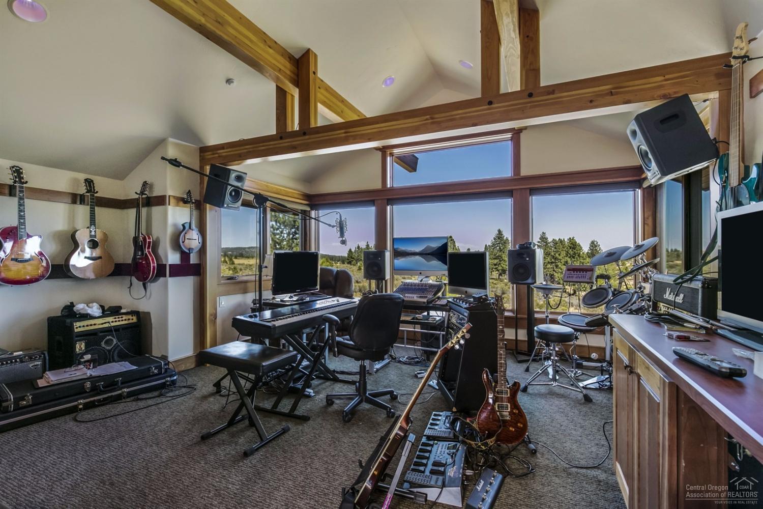 The Highlands at Broken Top - Residential