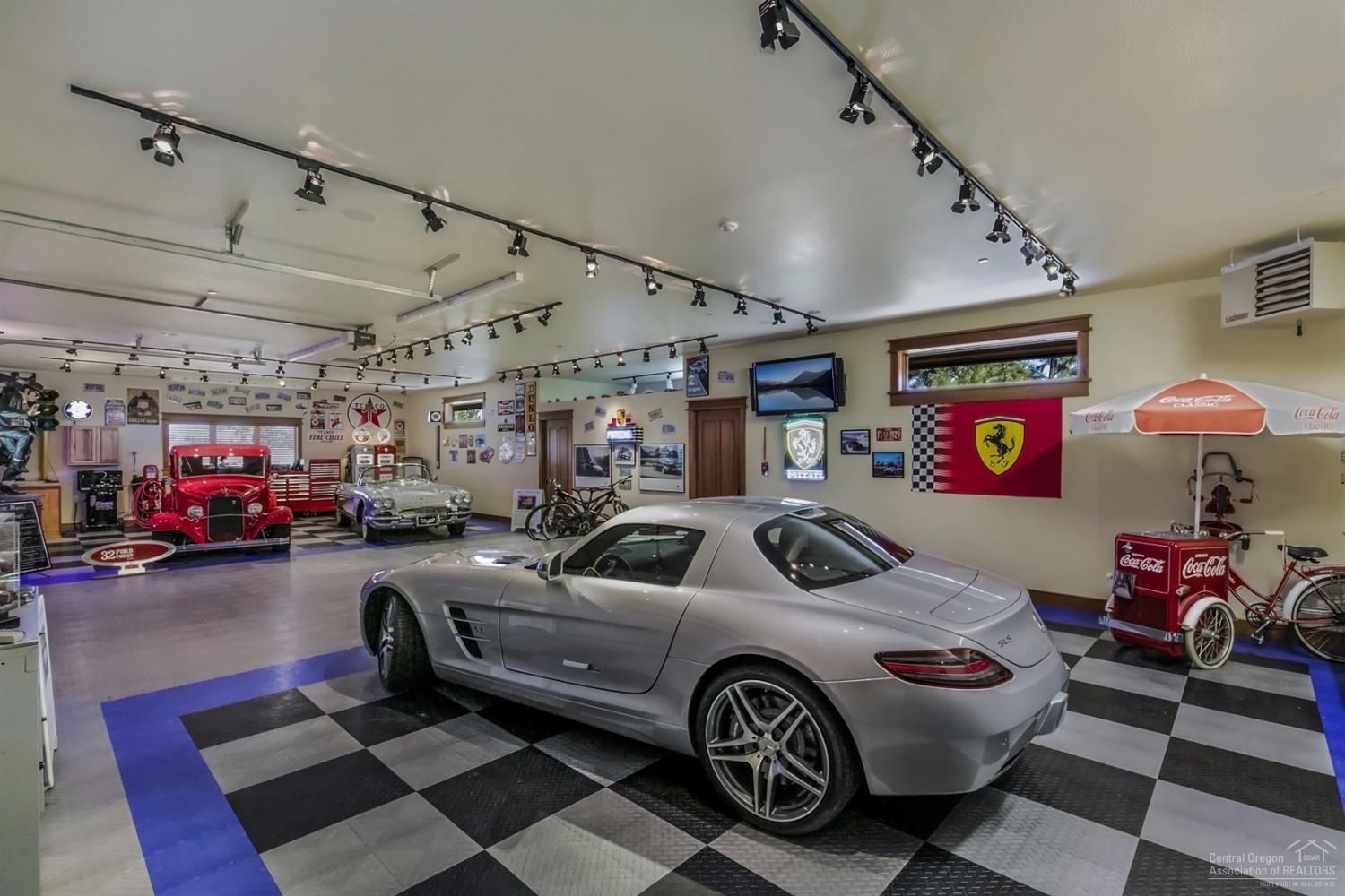 The Highlands at Broken Top - Residential