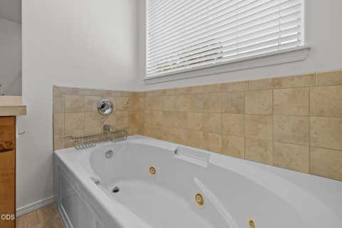 Tiny photo for 4318 SW Tommy Armour Court, Redmond, OR 97756 (MLS # 220226891)
