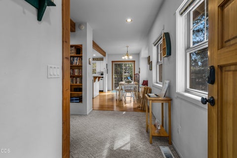 Tiny photo for 18151 Timber Lane, Sunriver, OR 97707 (MLS # 220229904)