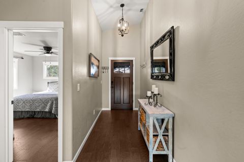 Tiny photo for 2035 SW Truman Way, Grants Pass, OR 97526 (MLS # 220216744)