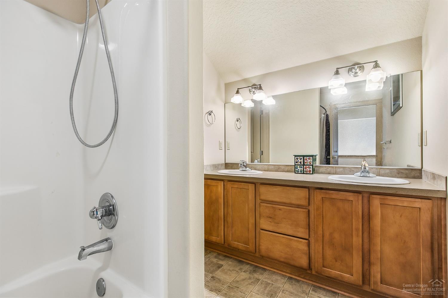 Pine Ridge Estates - Residential