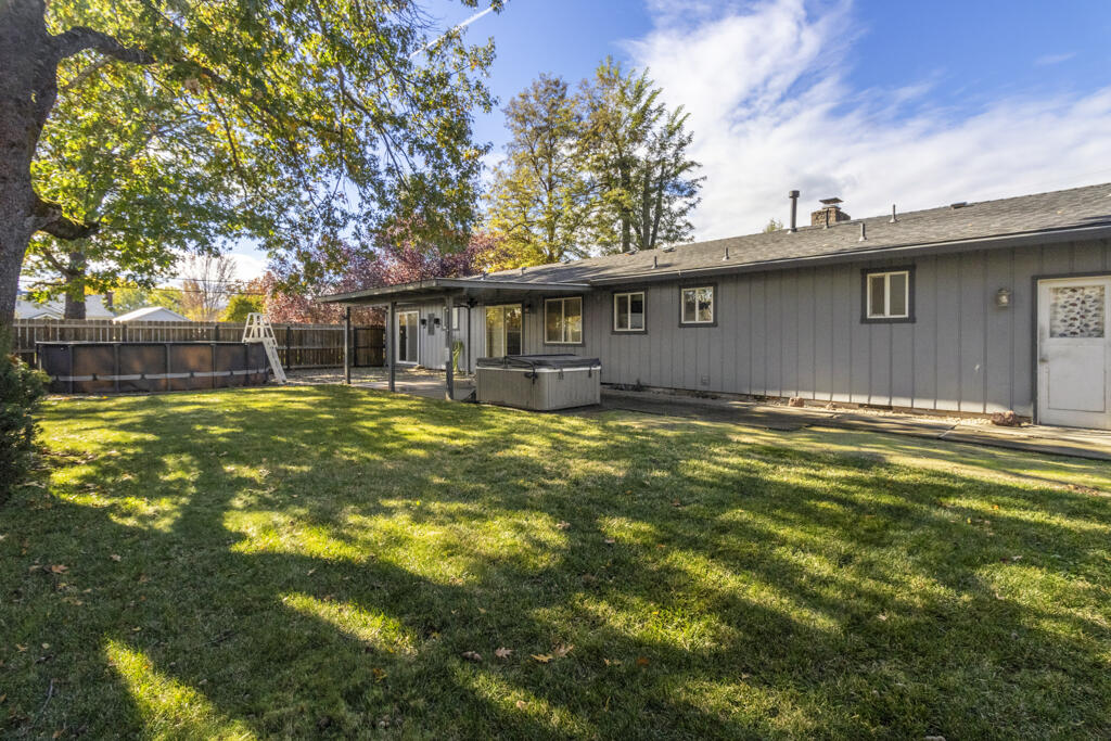 El Reina Subdivision - Residential