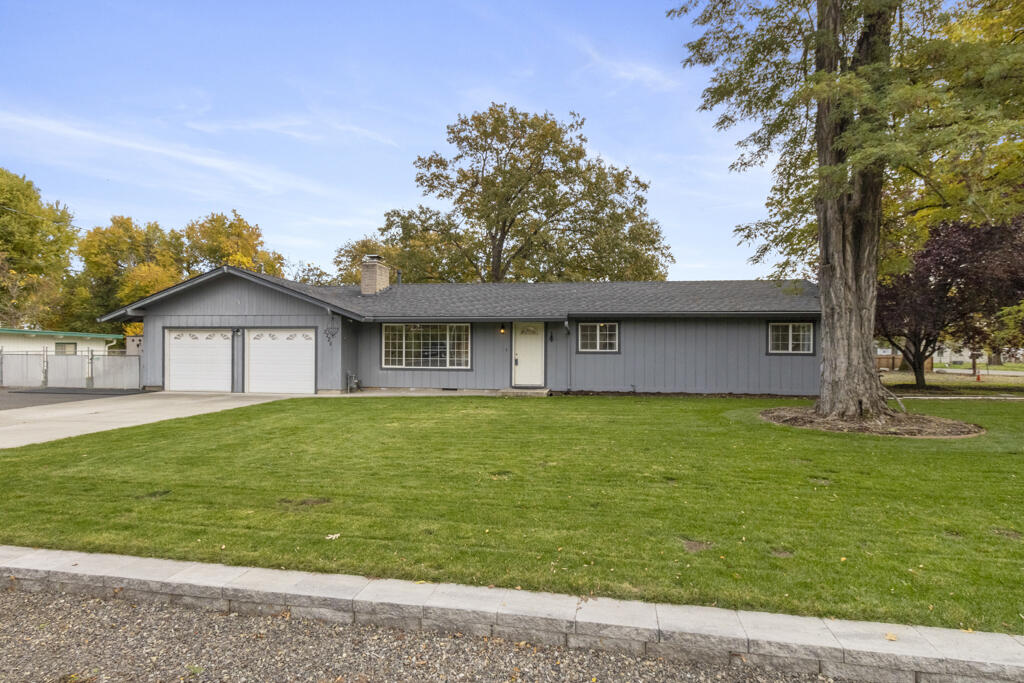 El Reina Subdivision - Residential