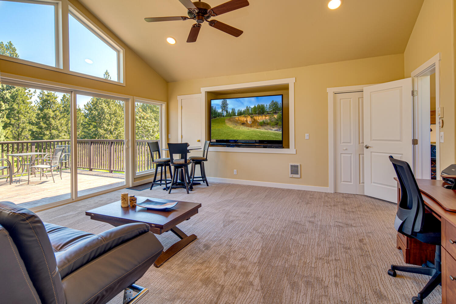 Woodside Ranch - Residential